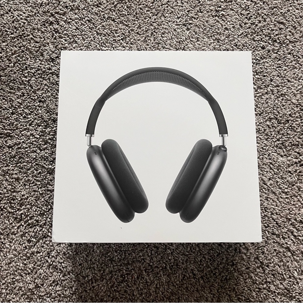 Apple AirPods Max “Space Grey”